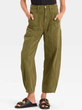 Universal Thread Barrel Utility Jeans (green) - size 4